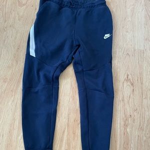 Nike tech fleece pants
